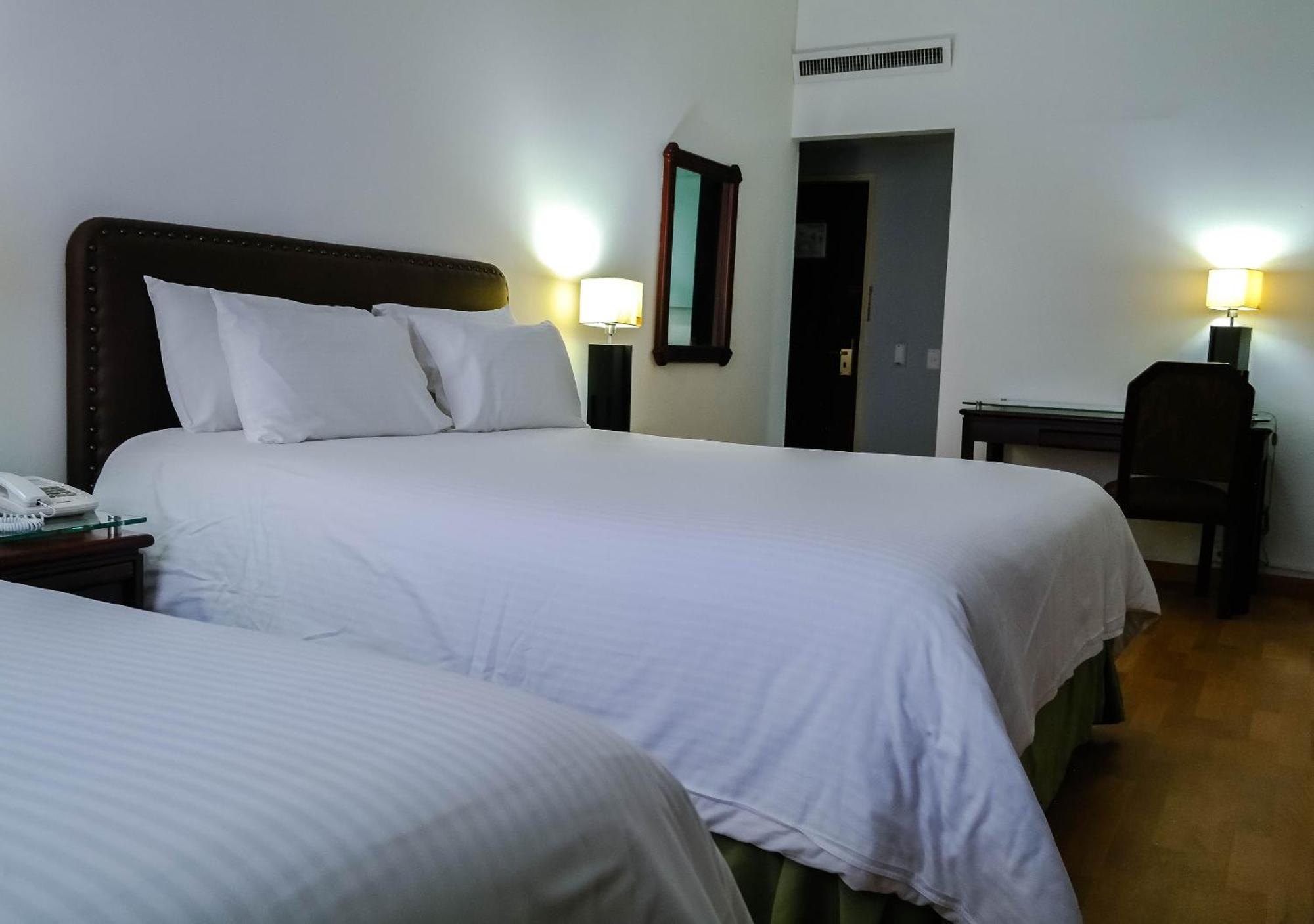 Hotel Internacional La Triada Bucaramanga Værelse billede